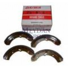 DAIWA MITSUBISHI CANTER- KAMYON FE444- 90/97 ÖN FREN PABUCU PERÇİNSİZ SET (İNCE TİP) (160X75)